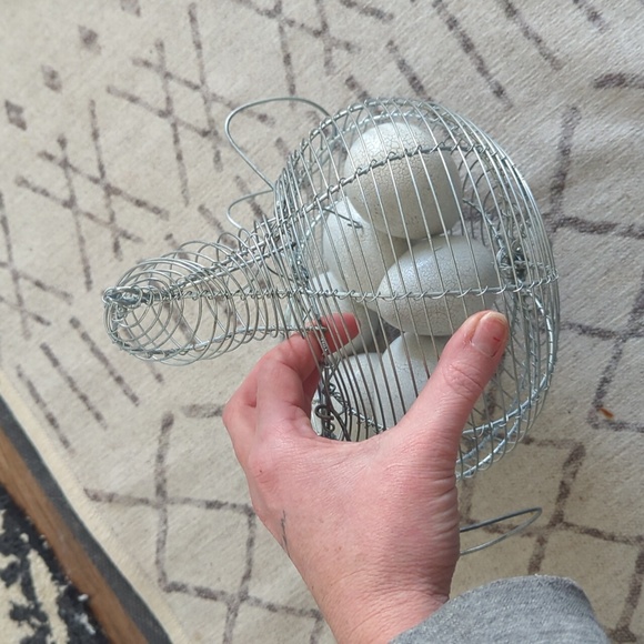 Wire Bird Basket with Eggs - Silver. Egg Transport - Picture 3 of 4